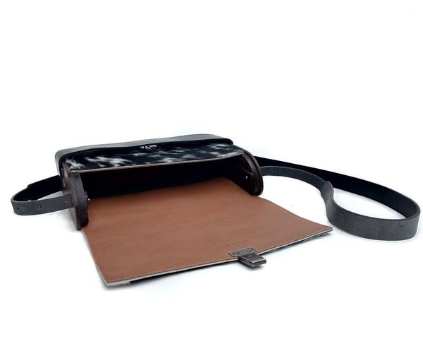 Bag2Roots Tasche groß mit Kuhfell - geeignet für Laptop oder Tablet
